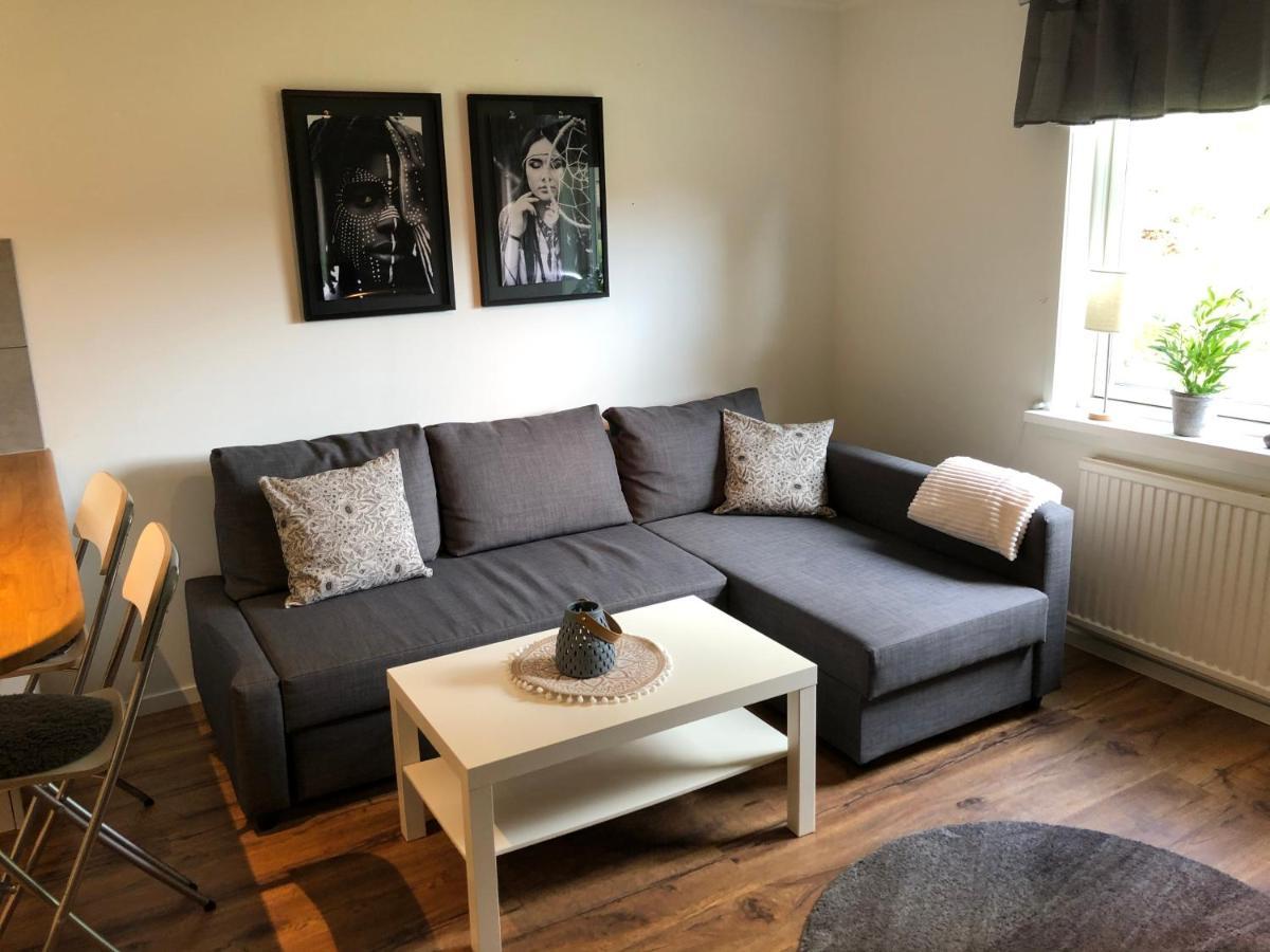Furuvaegen 11 C Apartment Ullared Bagian luar foto