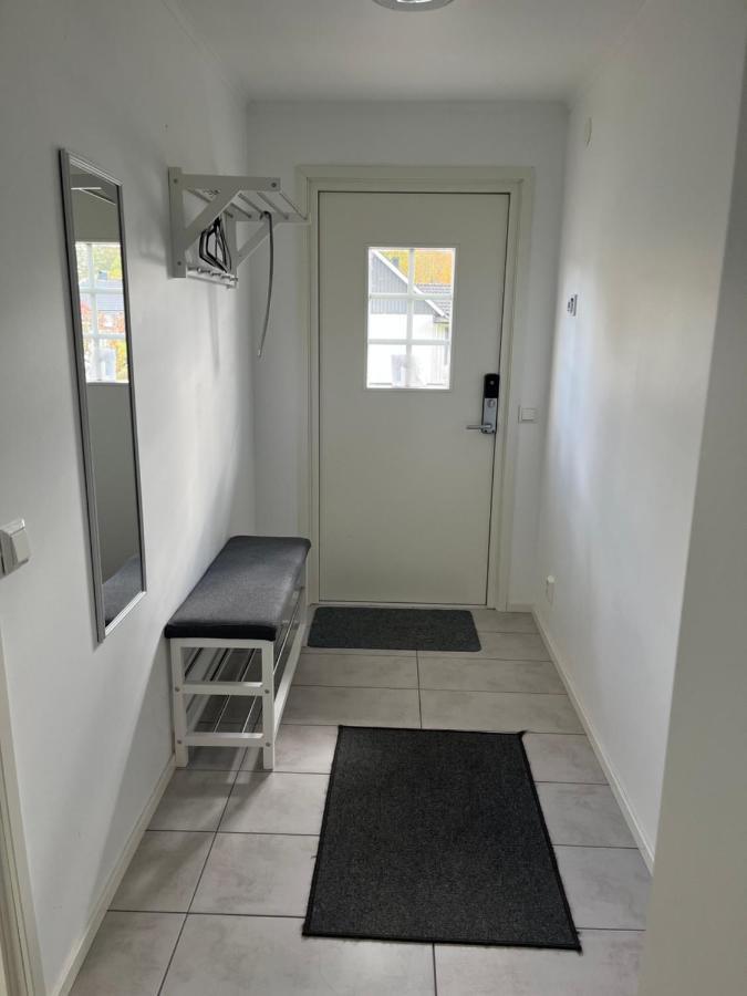 Furuvaegen 11 C Apartment Ullared Bagian luar foto