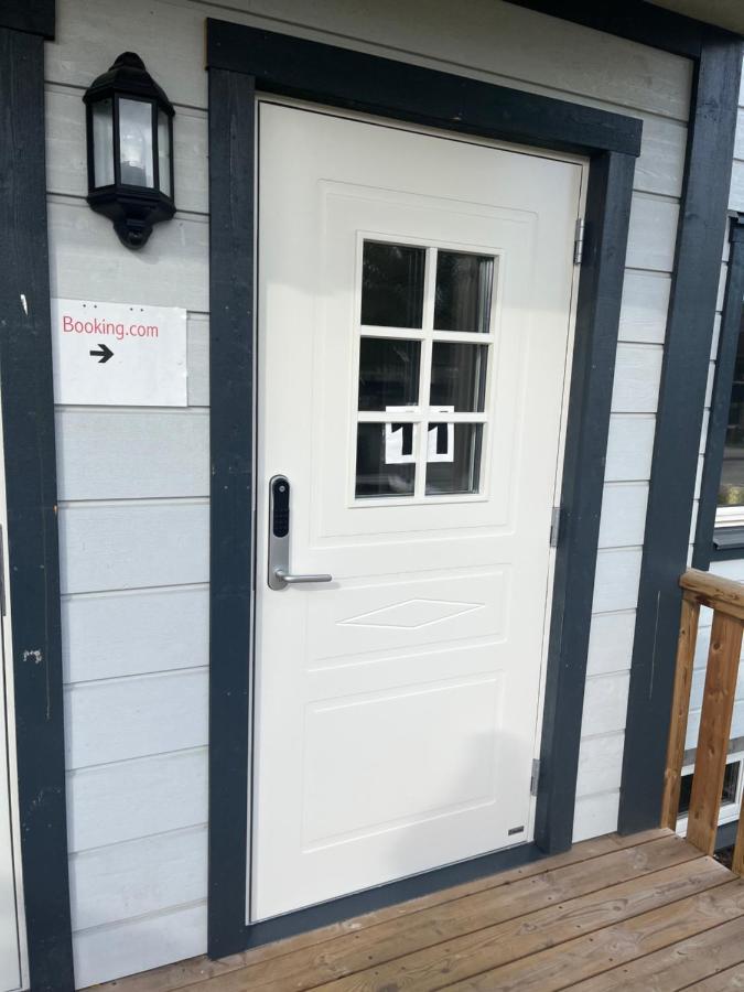 Furuvaegen 11 C Apartment Ullared Bagian luar foto
