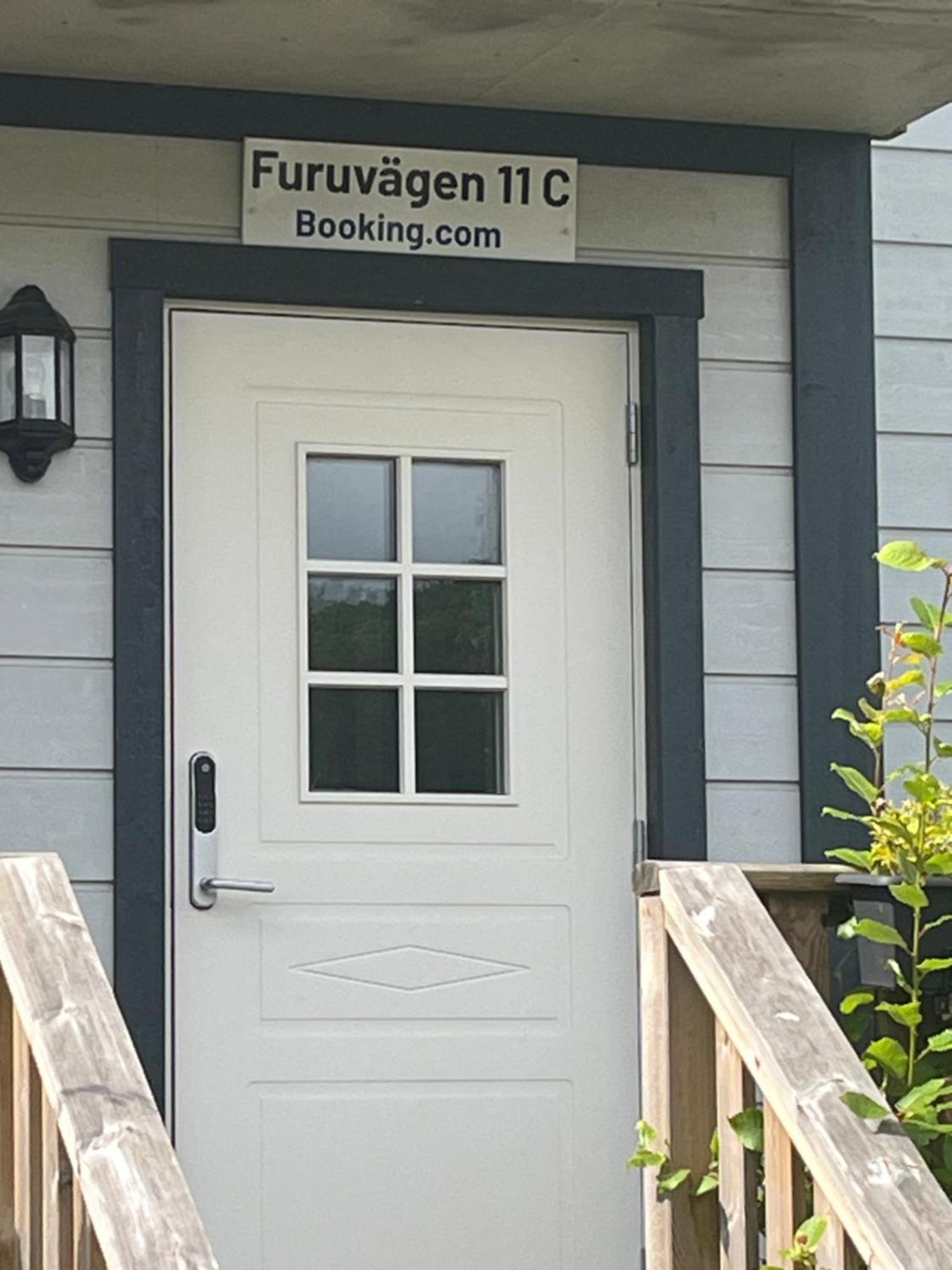 Furuvaegen 11 C Apartment Ullared Bagian luar foto